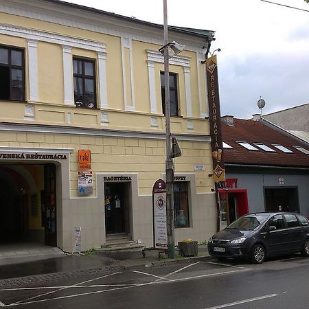 Penzion Marina Pri Slovenskej Restauracii Brezno Zimmer foto